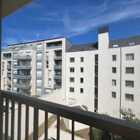 Charming 2 Near Hypercenter Daire *